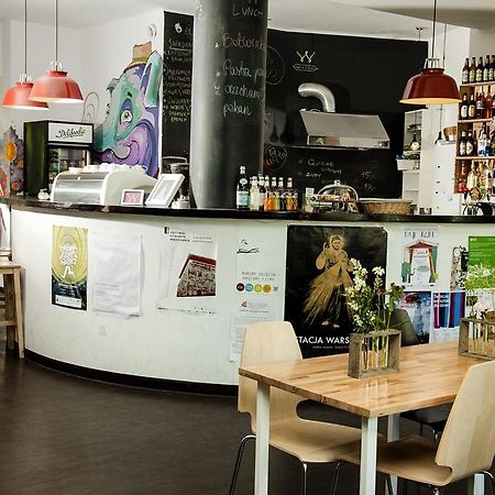 Wilson Hostel Warszawa Экстерьер фото